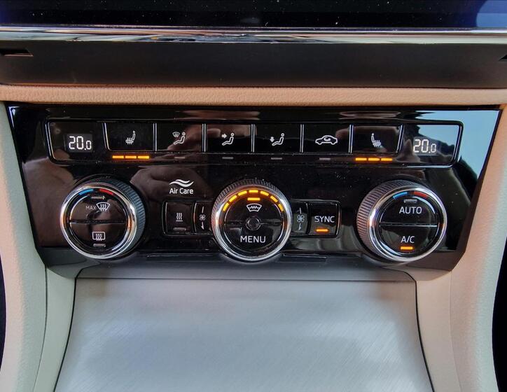 Škoda Superb 32