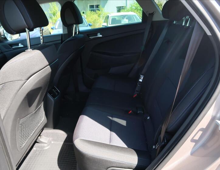 Hyundai Tucson 19