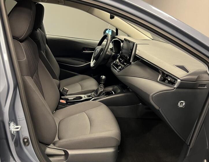 Toyota Corolla 9