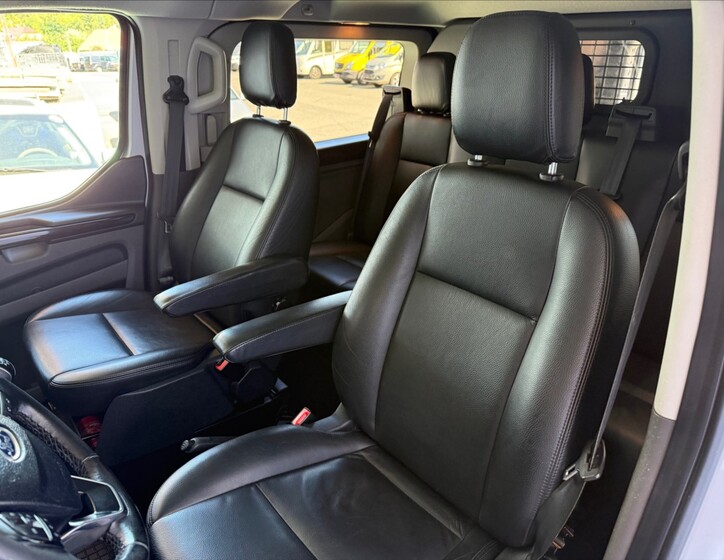 Ford Transit Custom 10