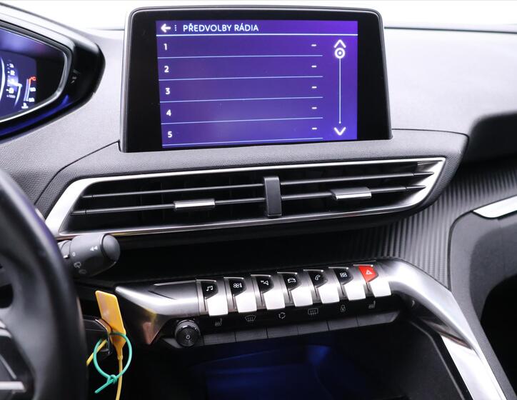Peugeot 3008 24