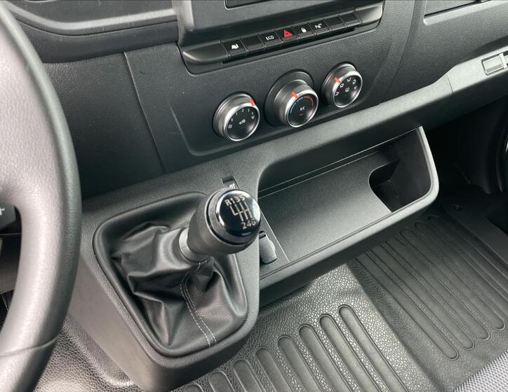 Renault Master 12