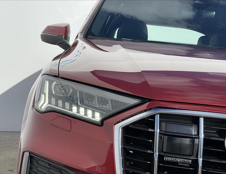 Audi Q7 22