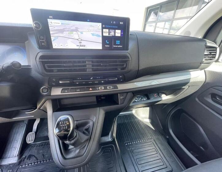 Toyota ProAce 17