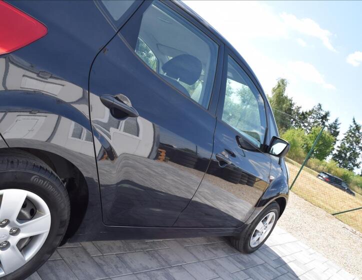 KIA Venga 10