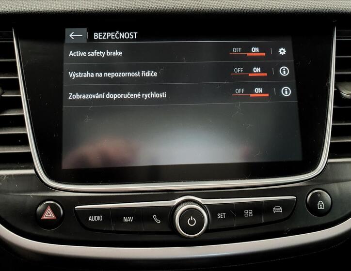Opel Crossland X 29