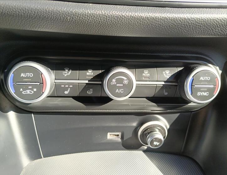 Alfa Romeo Stelvio 28