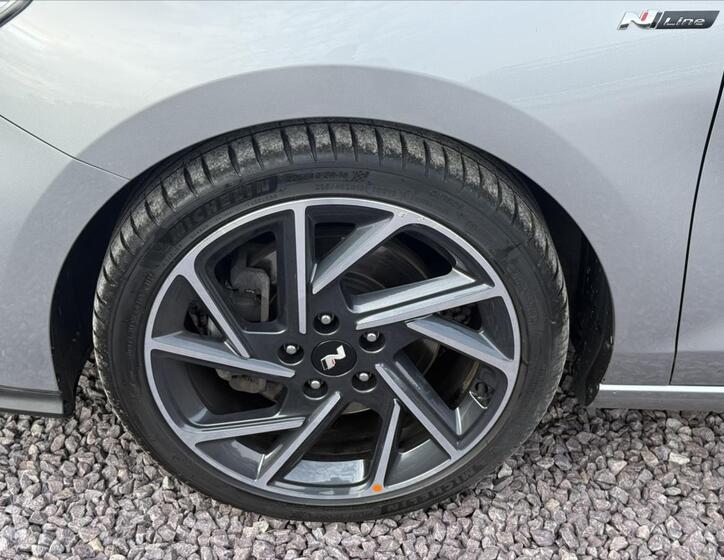Hyundai i30 28
