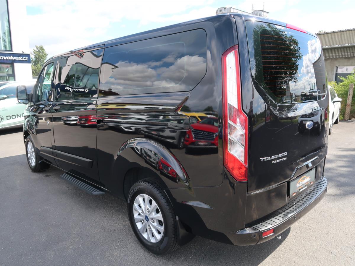 Ford Tourneo Custom
