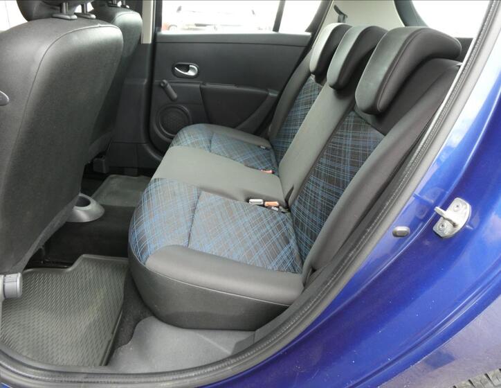 Renault Clio 16