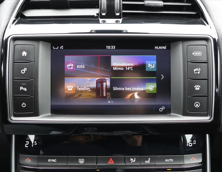 Jaguar XE 25