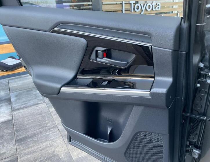 Toyota bZ4X 13