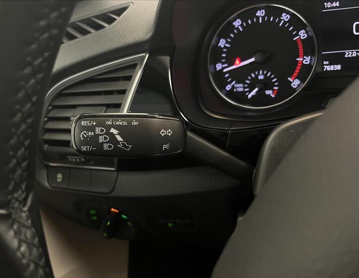 Škoda Fabia 16