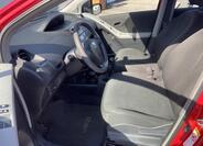 Toyota Yaris 9