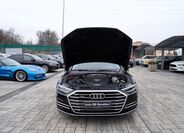 Audi A8 9