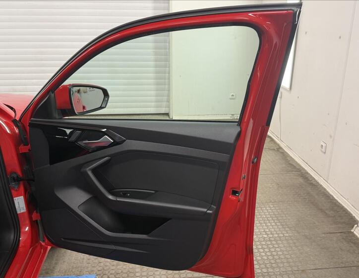 Audi A1 16