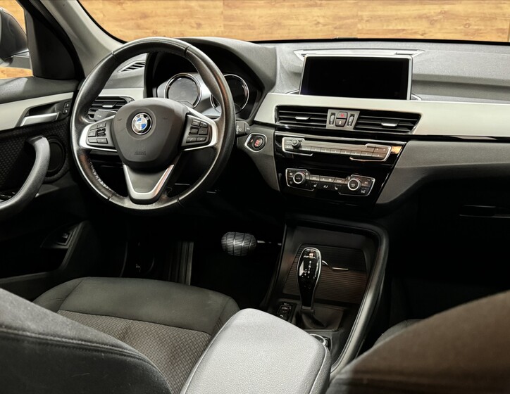 BMW X1 9