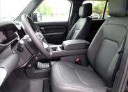 Land Rover Defender 10