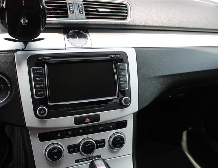 Volkswagen Passat 11