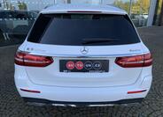 Mercedes-Benz Třídy E 33