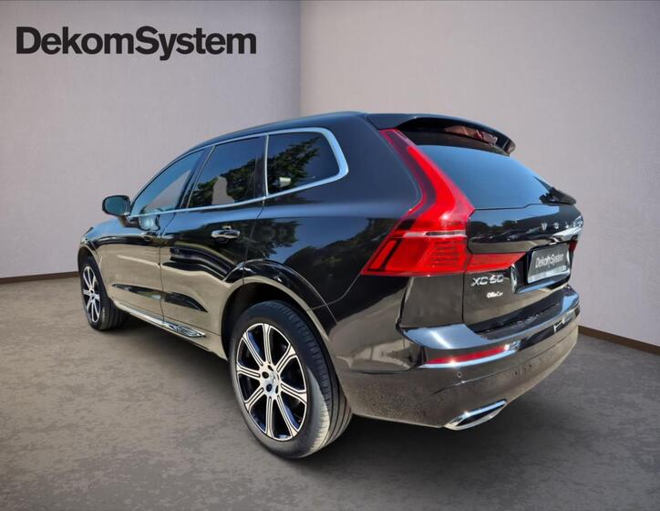 Volvo XC60 4