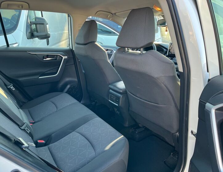 Toyota RAV4 15