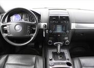 Volkswagen Touareg 13