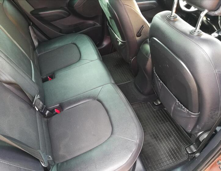 Hyundai ix35 16