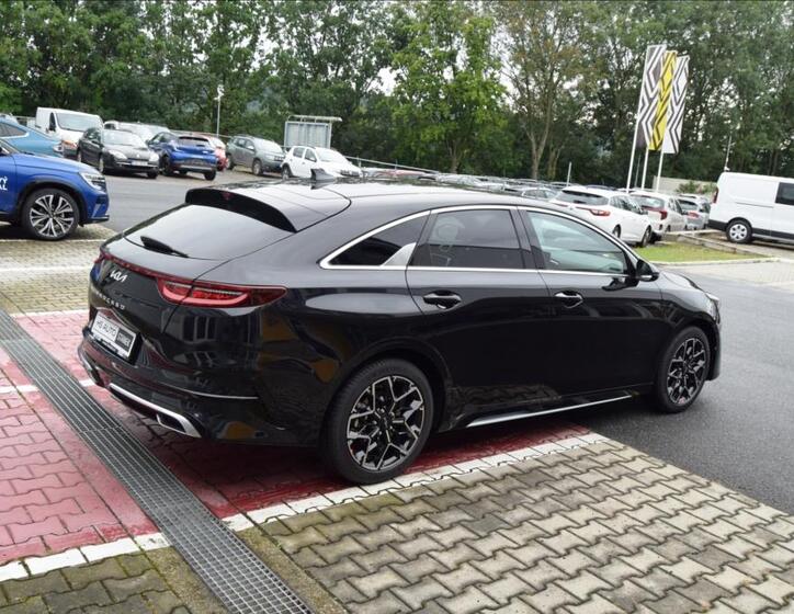 KIA ProCeed 3