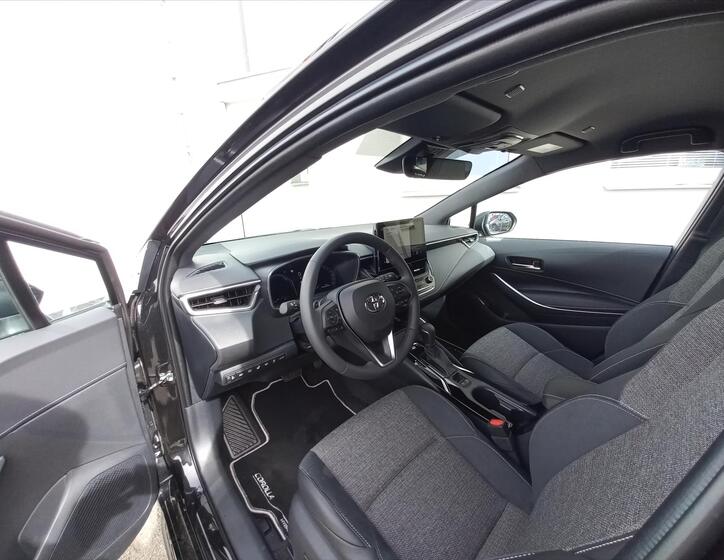 Toyota Corolla 9
