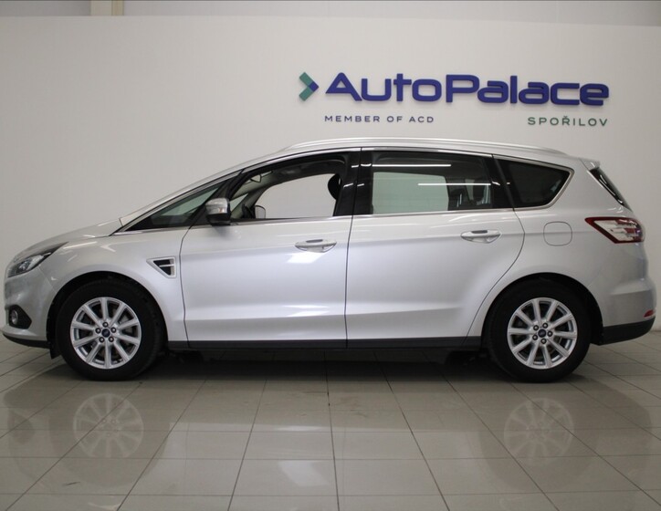 Ford S-MAX 5