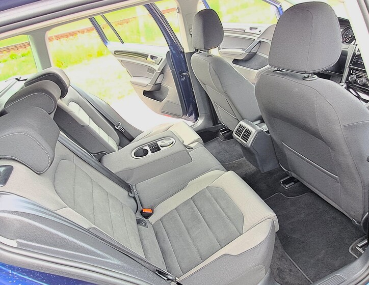Volkswagen Golf 11