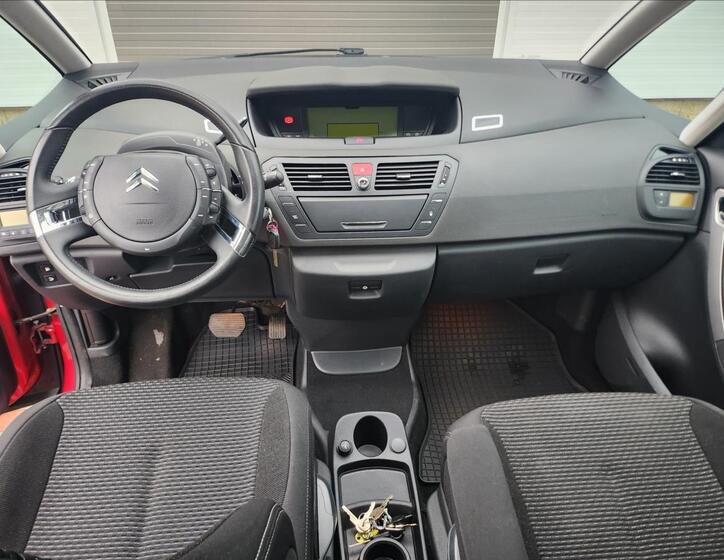Citroën C4 Picasso 9