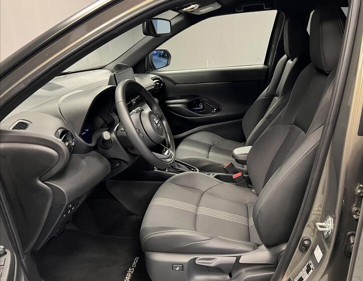 Toyota Yaris Cross 9