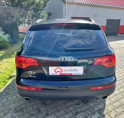 Audi Q7 7
