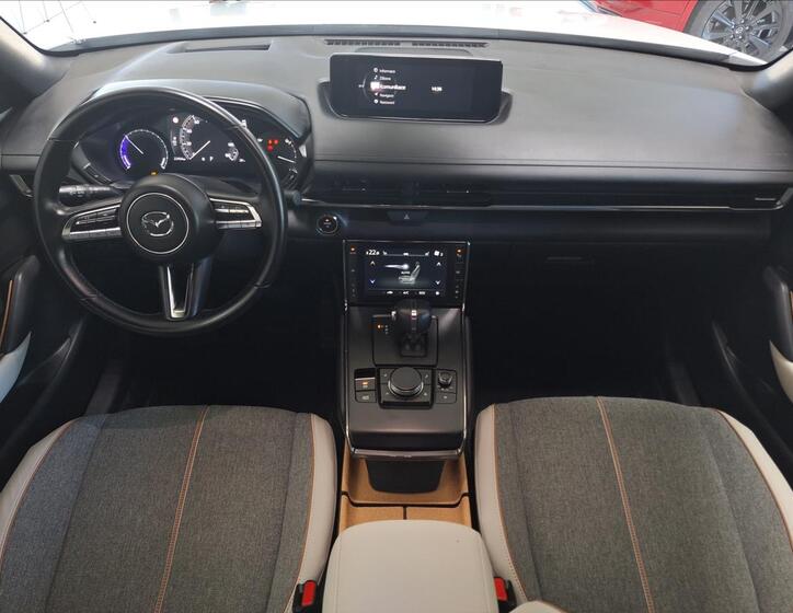 Mazda MX-30 9