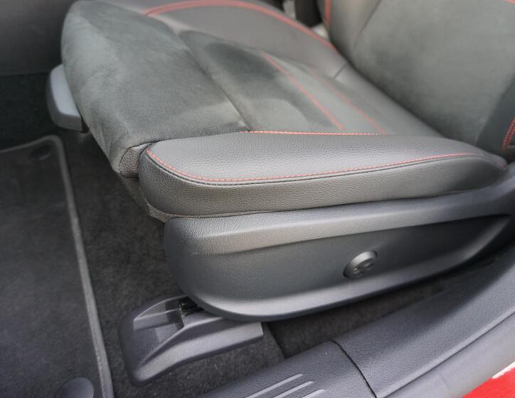 Mercedes-Benz CLA 14