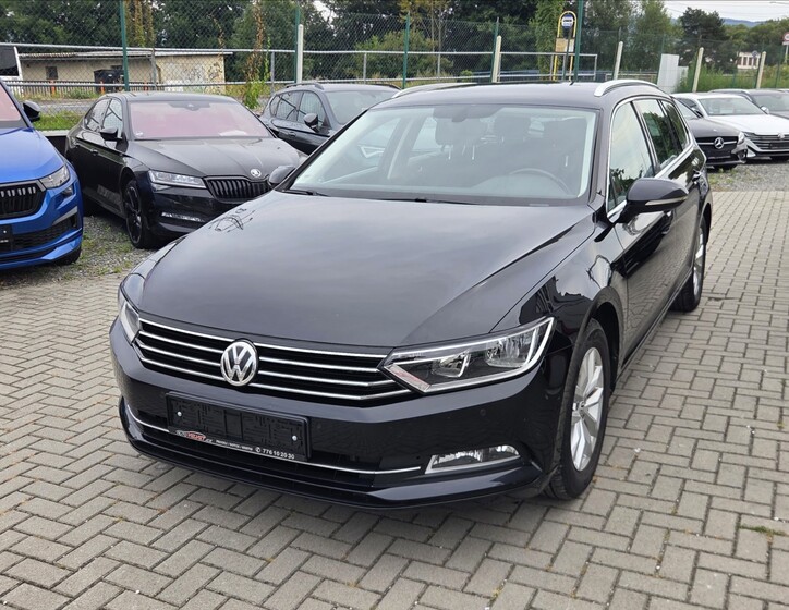 Volkswagen Passat 1