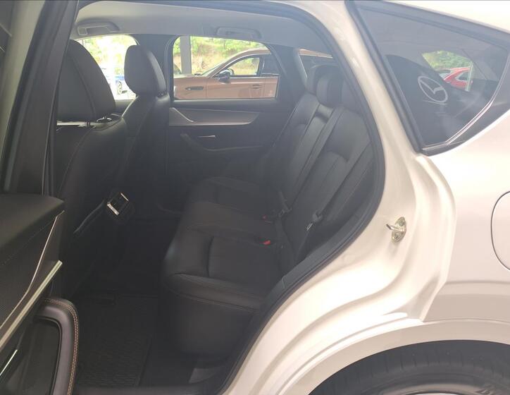 Mazda CX-60 4
