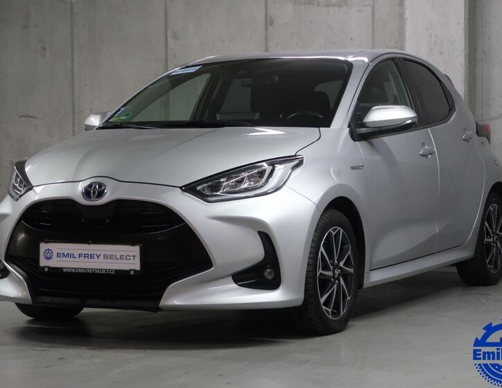 Toyota Yaris 1