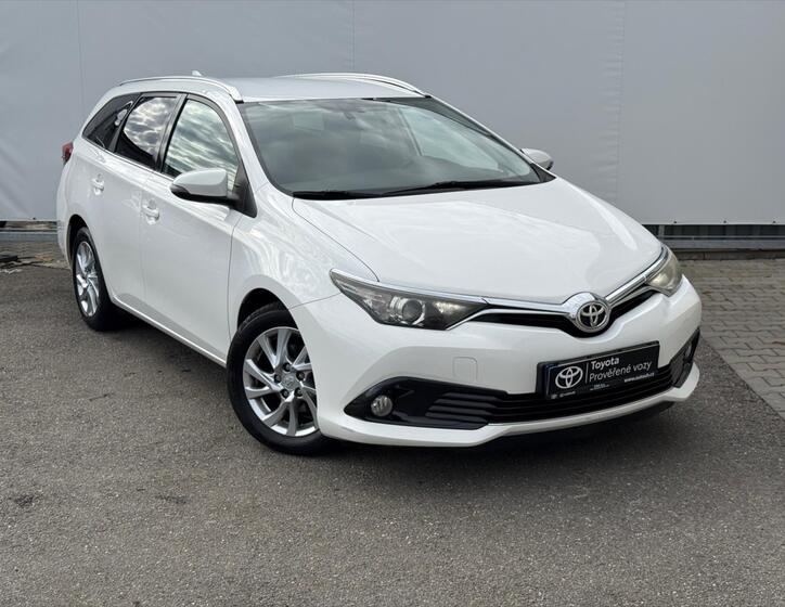 Toyota Auris 3