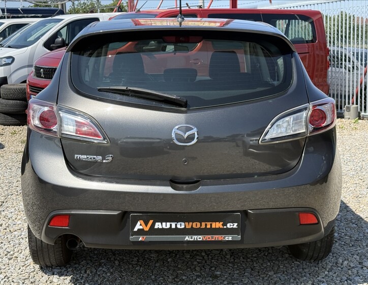 Mazda 3 6