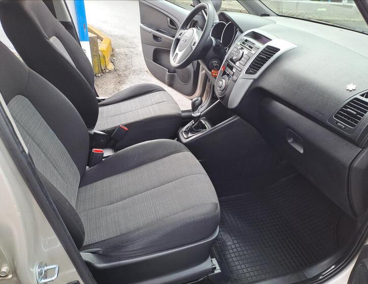 KIA Venga 8