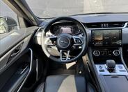 Jaguar F-Pace 15