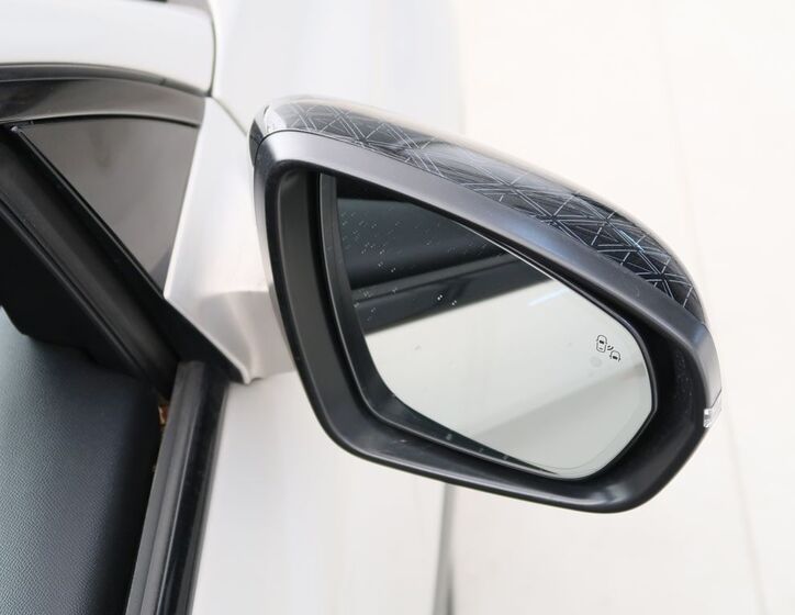 DS Automobiles DS7 Crossback 14