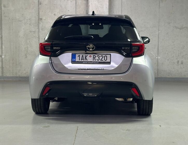 Toyota Yaris 6