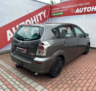 Toyota Corolla Verso 6