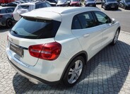 Mercedes-Benz GLA 5