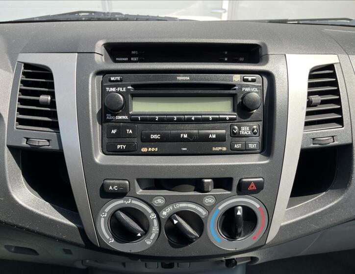 Toyota Hilux 18