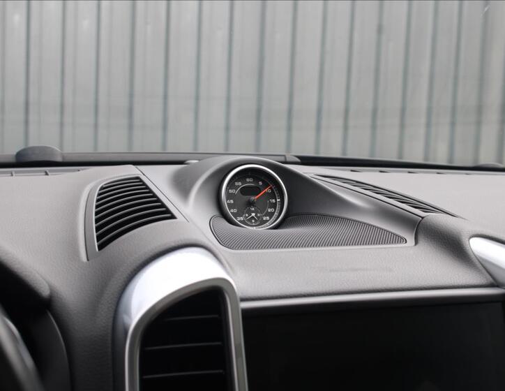 Porsche Cayenne 26